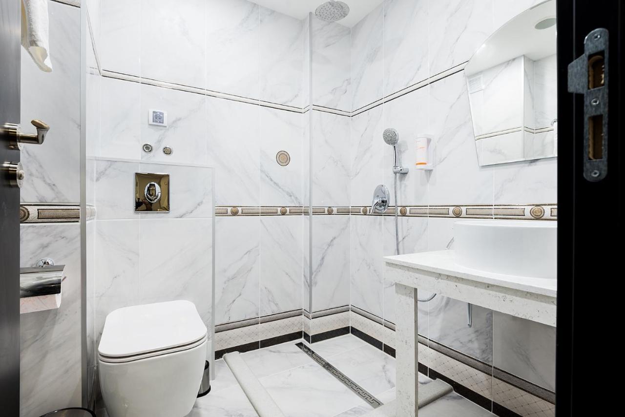Opu Boutique Hotel Varna ภายนอก รูปภาพ