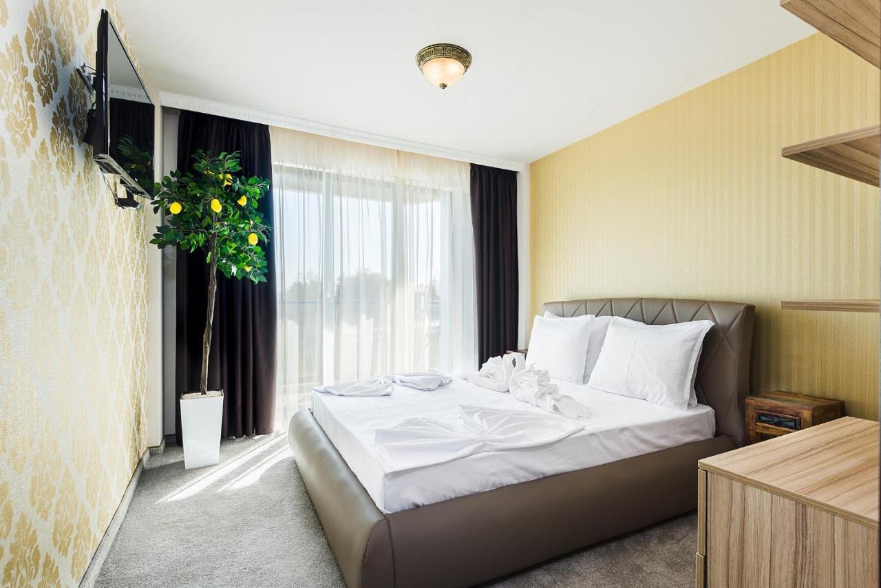 Opu Boutique Hotel Varna ภายนอก รูปภาพ