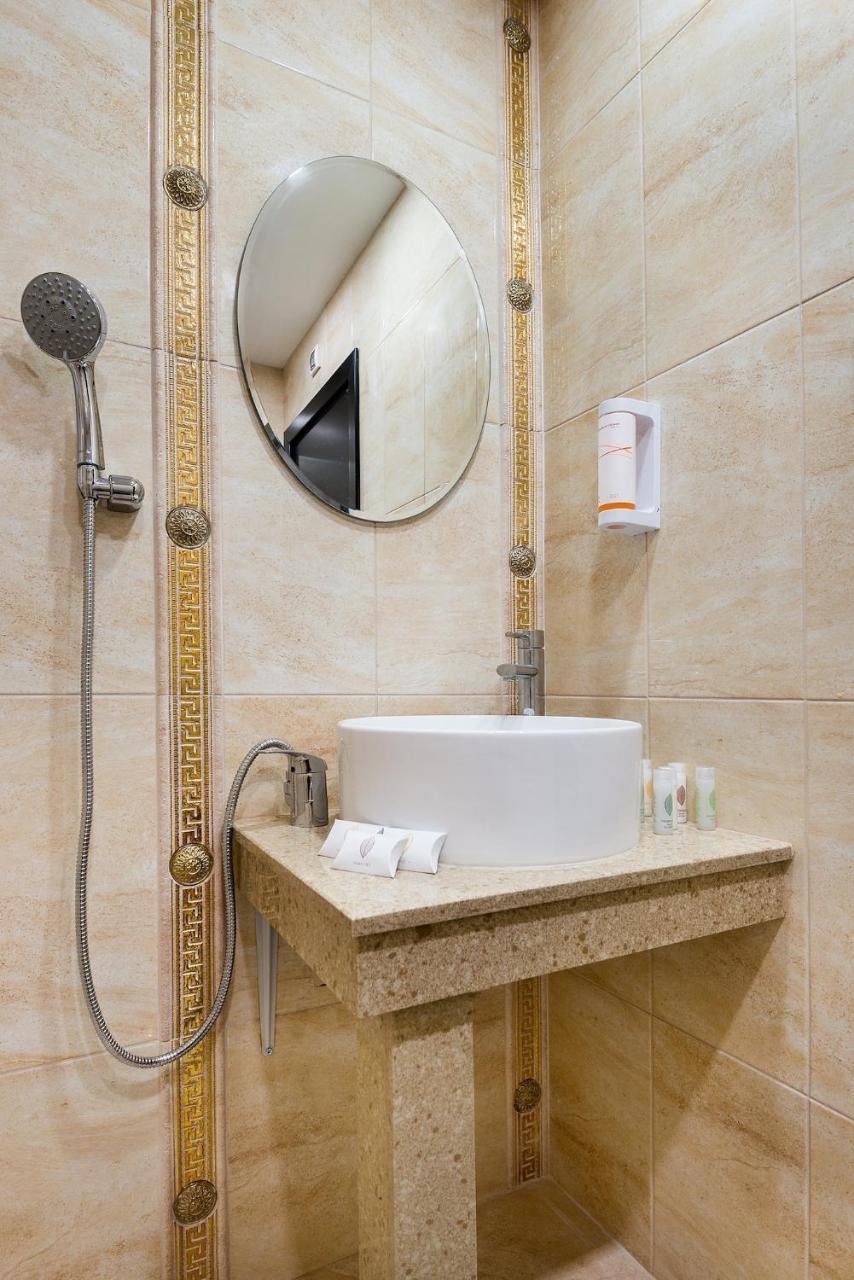 Opu Boutique Hotel Varna ภายนอก รูปภาพ